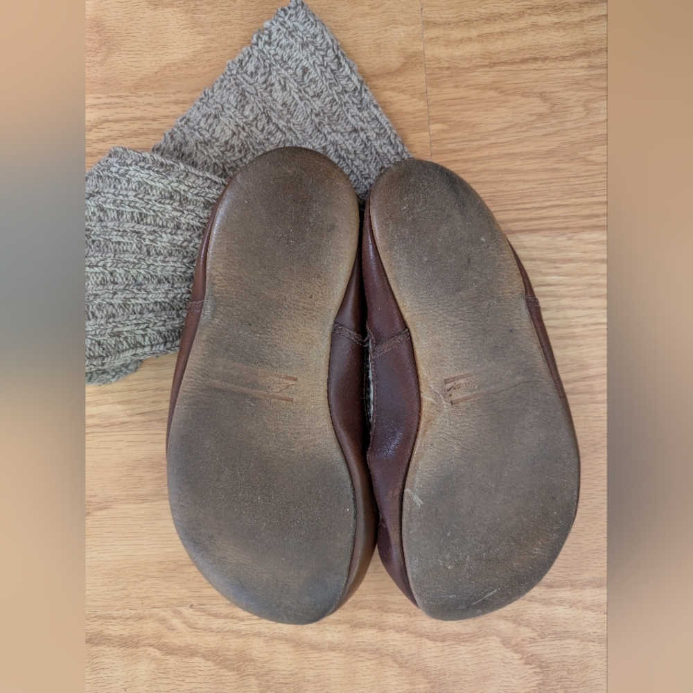 Eddie Bauer Heathered Taupe Knit & Brown Leather Slipper Boots - Picture 2 of 4
